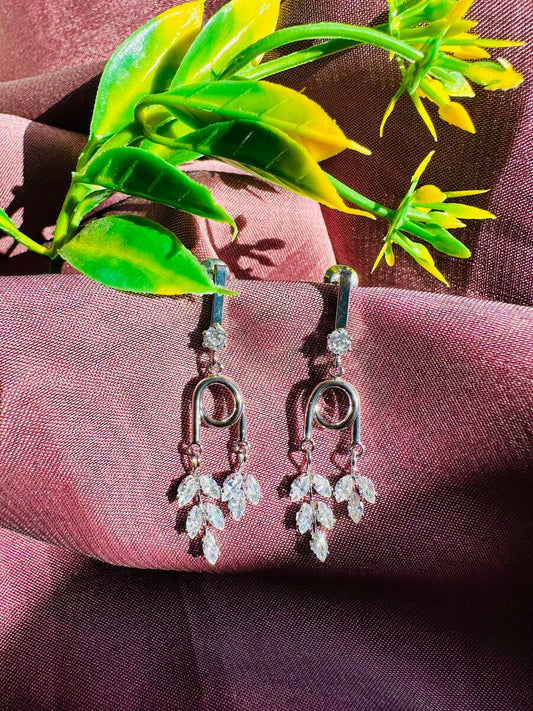 Floral Shaped Chandelier Earring