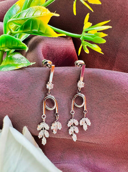 Floral Shaped Chandelier Earring