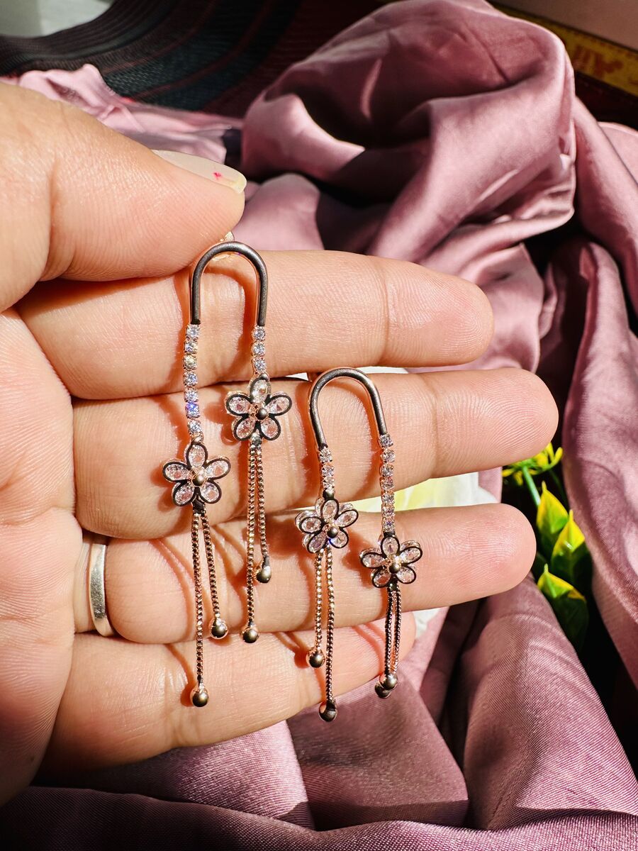 Western Style Cocktail Long Earrings